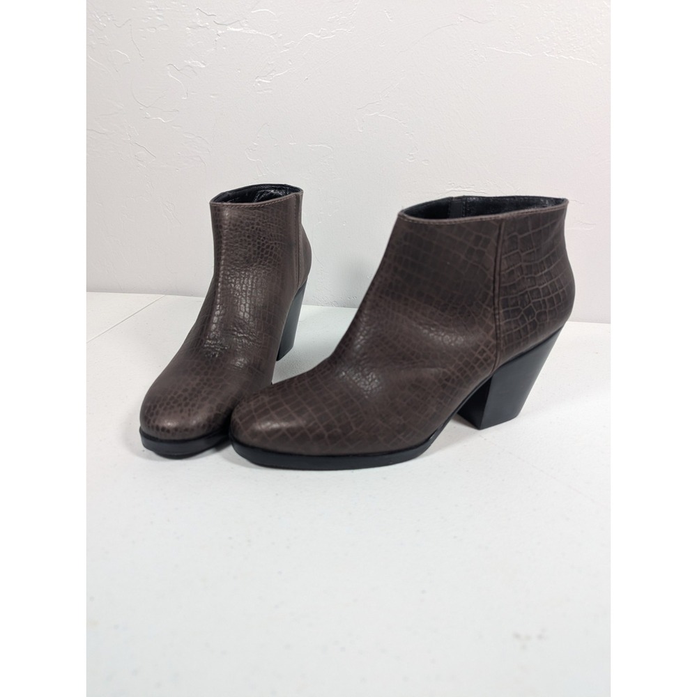 Rachel Comey Women Ankle boots‎ 6.5  crocodile brown wood heel